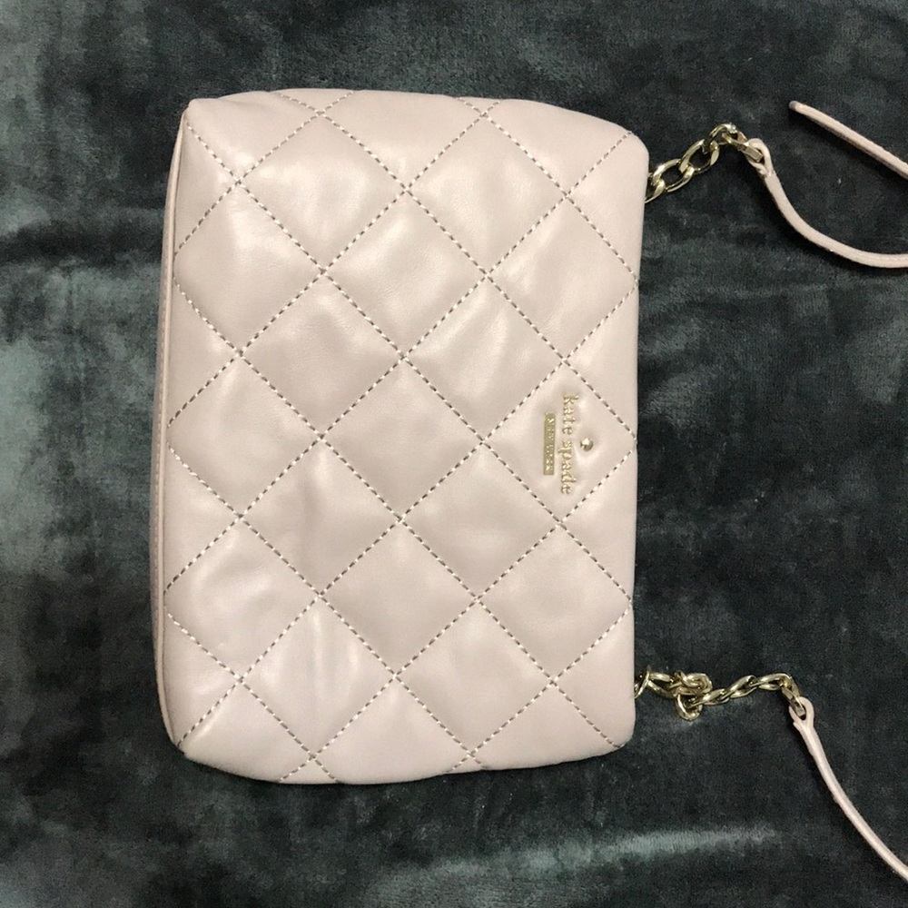 Kate Spade light gray quilted crossbody, like new